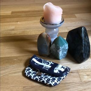 Vera Bradley Twirly Birds Navy Kisslock Clutch